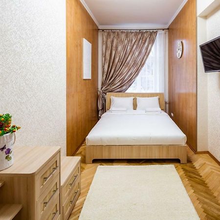 Alfa Apartments Svobody 31 Lviv Bagian luar foto