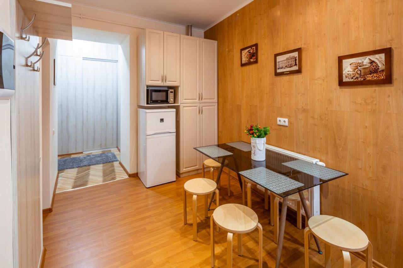 Alfa Apartments Svobody 31 Lviv Bagian luar foto