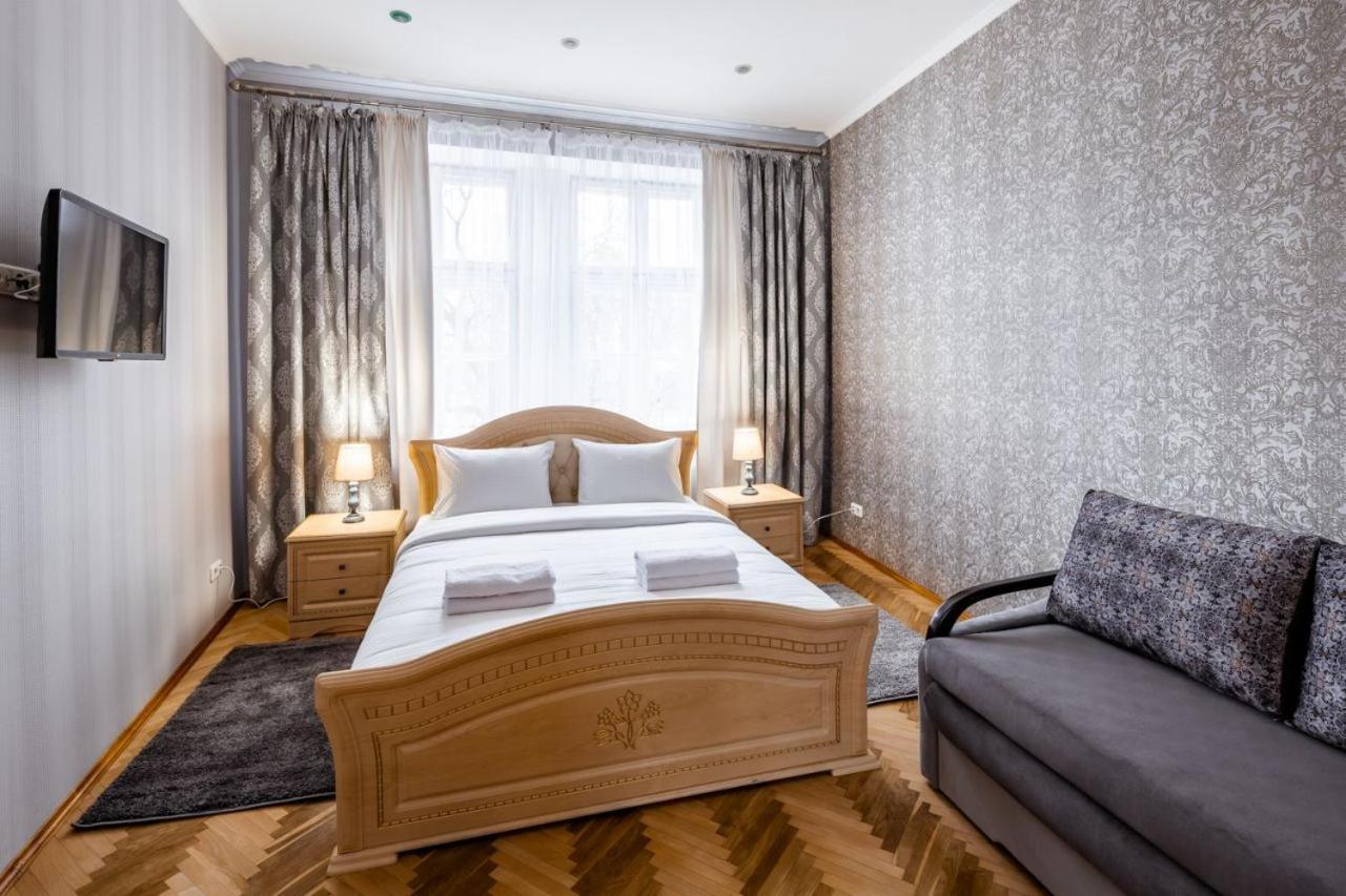 Alfa Apartments Svobody 31 Lviv Bagian luar foto