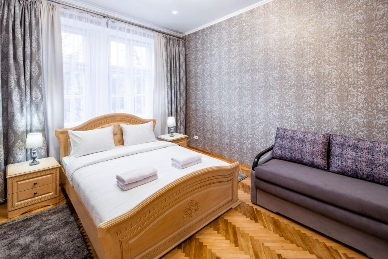Alfa Apartments Svobody 31 Lviv Bagian luar foto